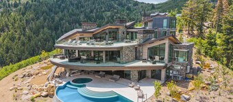 Mountainhead House, Ski Access Funicular, Pool, Hot Tub, Bowling Alley, Basketball Court