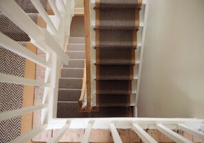 Interior - Elegant Georgian townhouse in Margate with spacious bedrooms, luxury bathrooms, a cinema room, and a private courtyard. A short walk to Margate beaches and Old Town. Perfect for families, business stays, and group getaways. Sleeps 11 in style. (Margate)