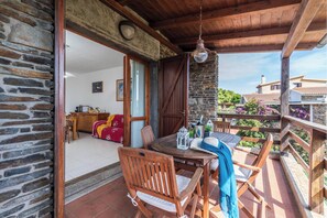 Standard Townhome, Multiple Bedrooms (La Guzzetta Stintinese) | Outdoor dining - La Guzzetta Stintinese (Stintino)