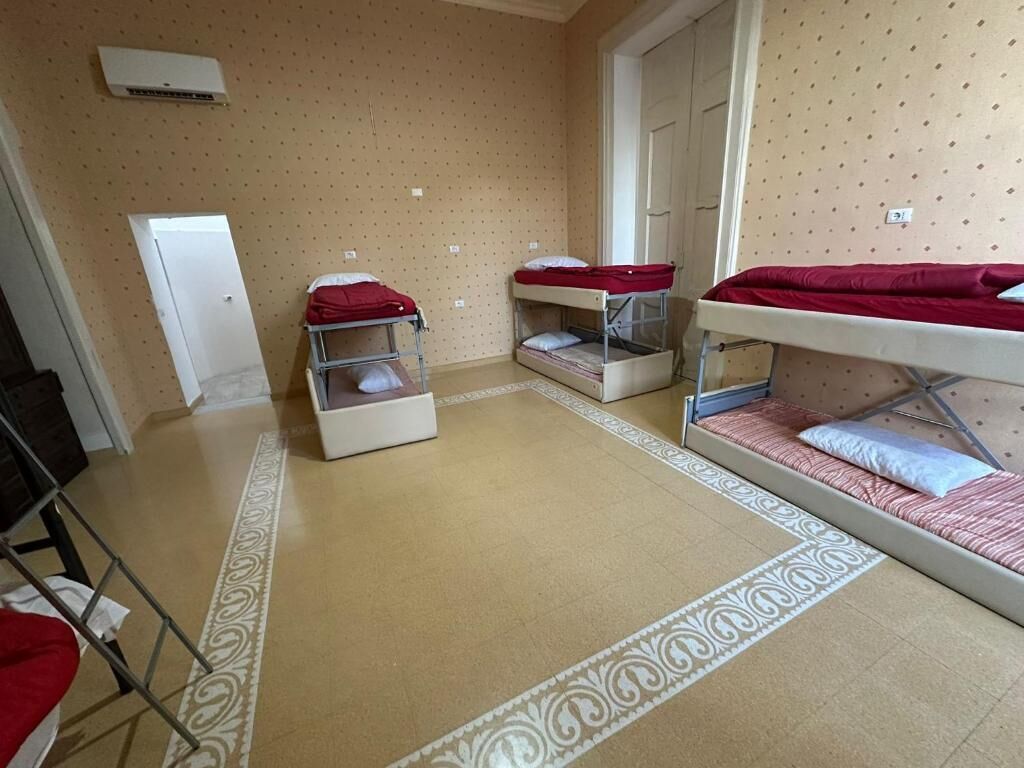 Soundproofing, free WiFi, bed sheets