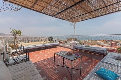 Grand appartement 3 chambres - Rétroprojecteur - Rooftop avec vue mer - Hammam