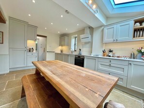 Microwave, oven, dishwasher