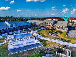 Pool - Renovated 3 Bedroom 3 Bath Condo, steps from the beach! (St. George Island)