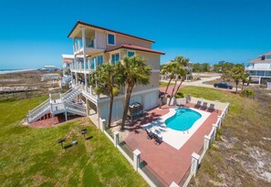 Exterior - A Dream to Sea, beach-front, private pool, dog friendly (ST GEORGE ISLAND)
