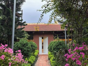 Exterior - Ngoc Linh Villas Hotel (Hải Hòa)