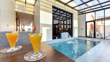 9 indoor pools, pool loungers