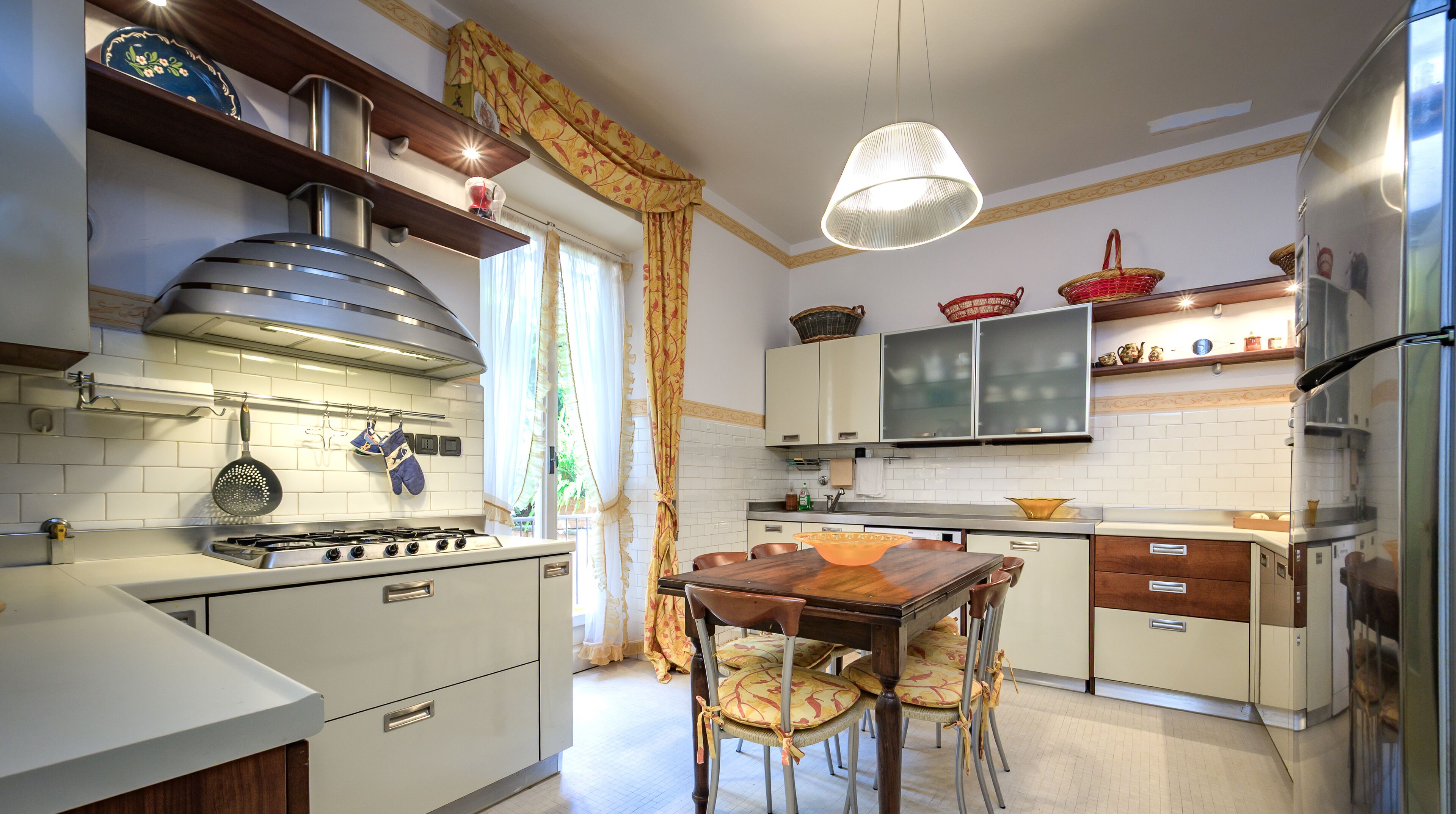 Oven, stovetop, dishwasher