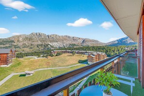 Property grounds - Studio 'Le 28' with Mountain View, Balcony and Wi-Fi (Dévoluy)