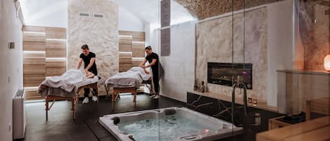 Sauna, bain à remous, hammam, massages des tissus profonds