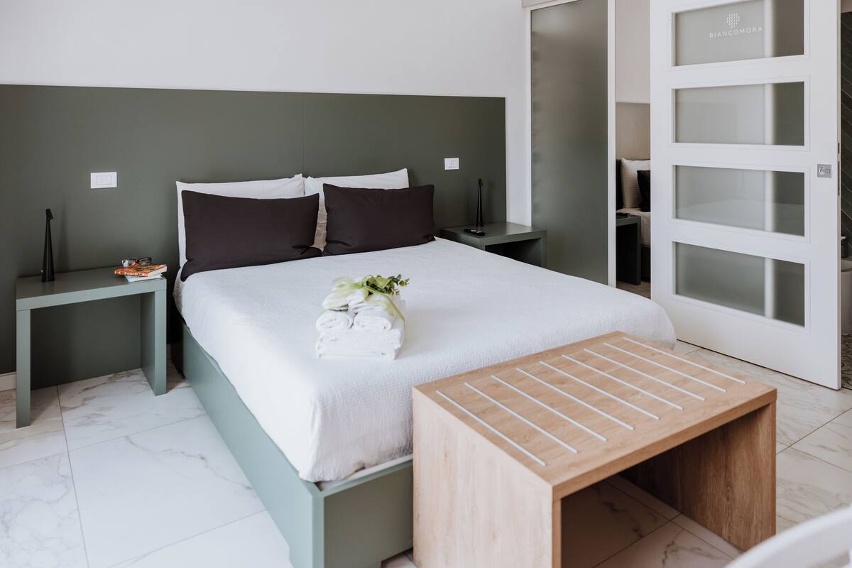 Basic Room, Non Smoking, Patio | Desk, laptop workspace, blackout drapes, soundproofing