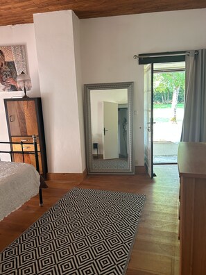 3 bedrooms, iron/ironing board, WiFi