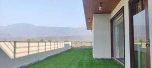 Exterior - The Crown A Pinnacle of Luxury (Rishikesh)