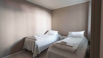 WiFi, bed sheets