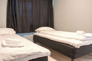 Unclassified image, 2 of 27, button