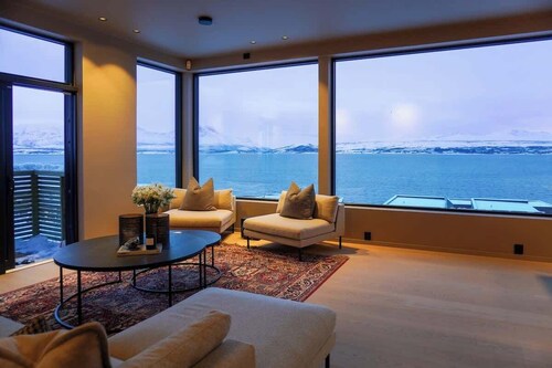 3BR Villa Stunning View