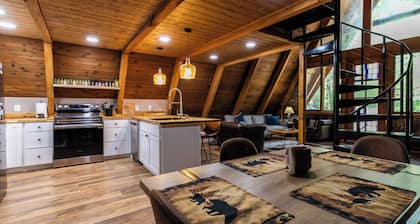 Secluded Cabin with Hot Tub, Firepit