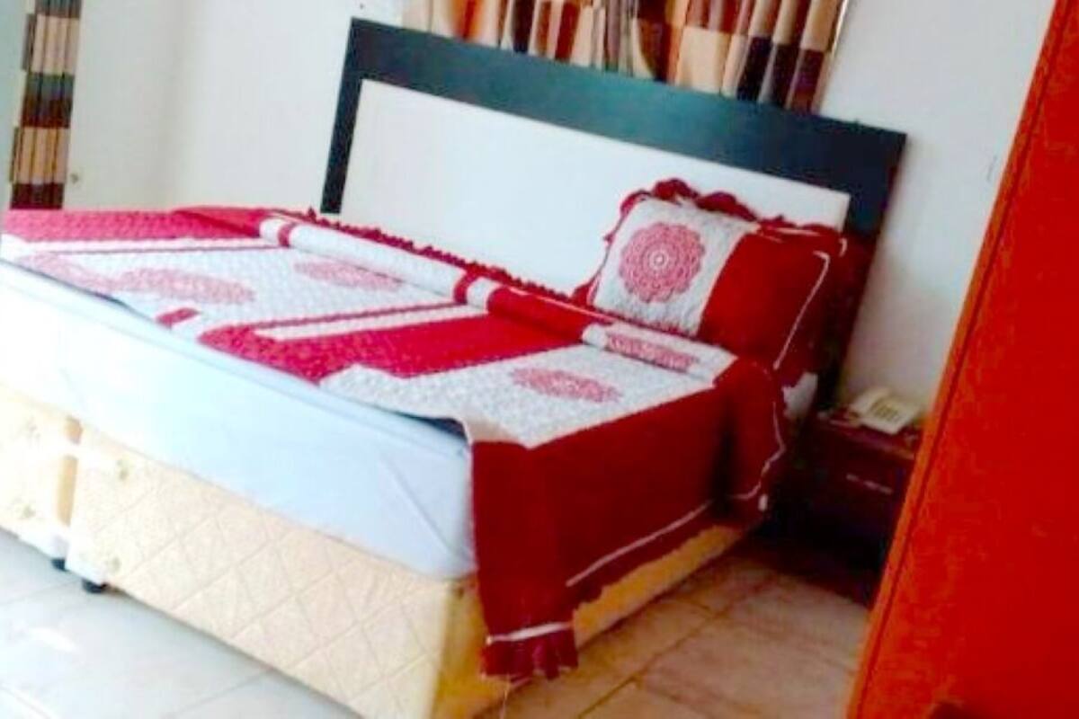 Iron/ironing board, free WiFi
