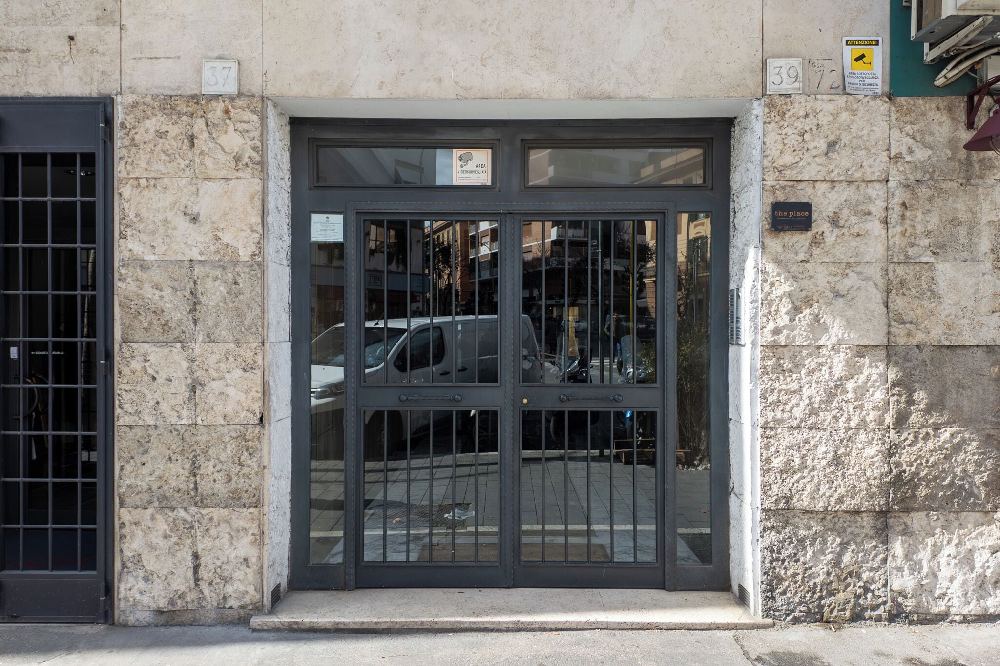 Facciata della struttura