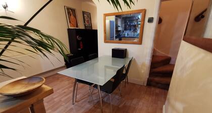 Delightful jockey cottage