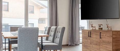 Apartment | Living room