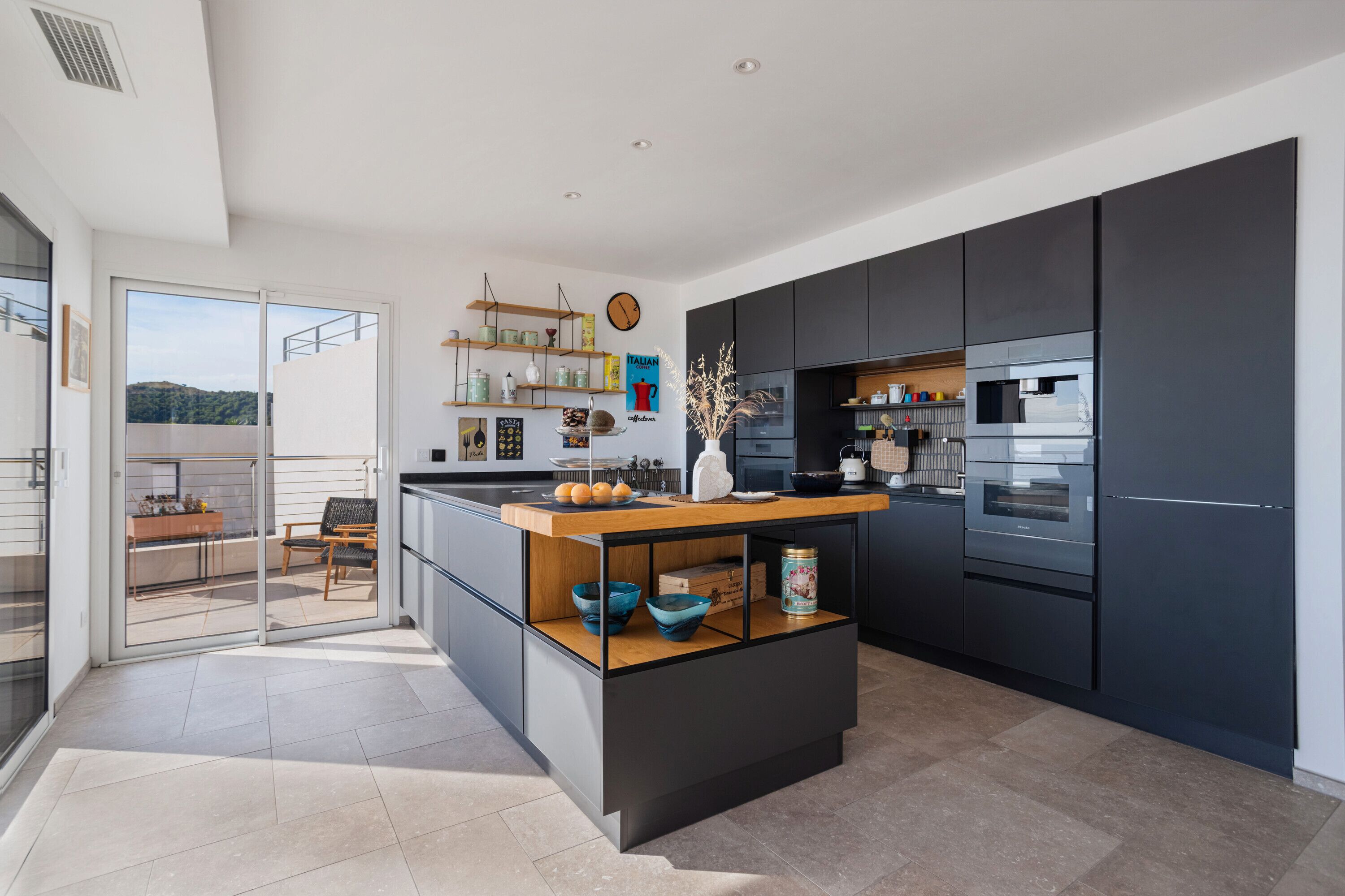 雪櫃、焗爐、爐具、洗碗機