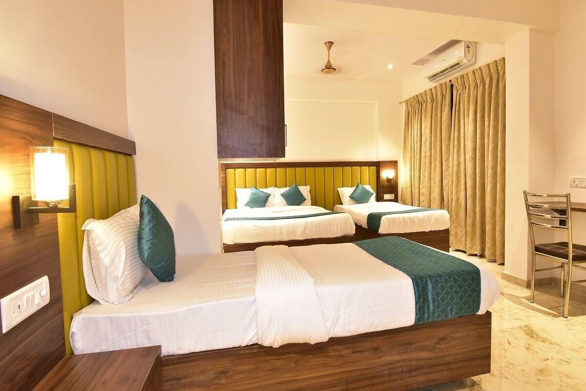 Family Triple Room, City View