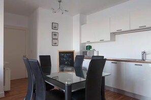 Dining - Super Grand Water Front View 2 Beds / 2 Baths (Dublin)