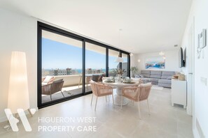 Dining - The Casa Solana by HWPC (Fuengirola)