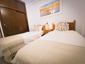 2 bedrooms, iron/ironing board, WiFi, bed sheets