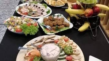 Desayuno buffet incluido todos los días