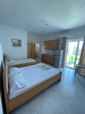 1 bedroom, WiFi, bed sheets