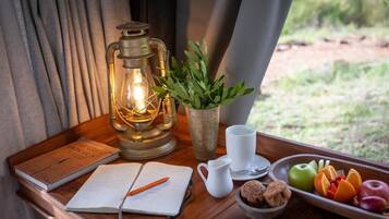 Ruokailu omassa huoneessa