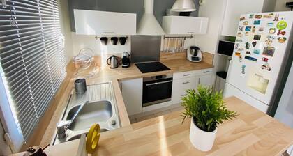 Appartement neuf 55mÂČ avec balcon & parking â proche A13/gare