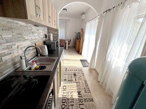 Microwave, dishwasher - Rakos ter 30 (Budapest)
