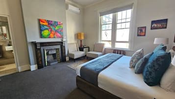 WiFi, bed sheets