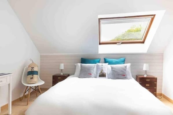 3 bedrooms, WiFi, bed sheets