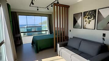 Loft conforto, para não fumantes, vista para o mar | Área de estar