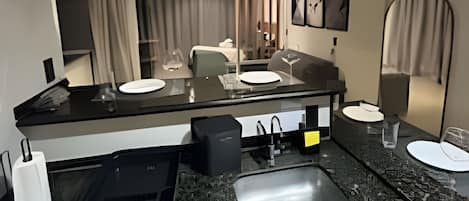 Loftsrom – comfort, ikke-røyk, sjøutsikt | Wi-fi (inkludert)