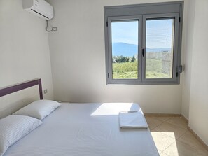 مكواة/لوح كي وواي فاي مجانًا وملاءات أسرّة