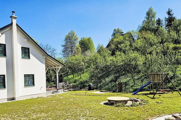 Haus, Zuhause, Hütte, Strauch, Garten, Rasen, Estate, Bauernhaus, Garten, Landscaping