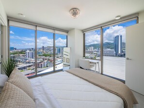 2 Schlafzimmer, Schreibtisch, Bügeleisen/Bügelbrett, kostenloses WLAN