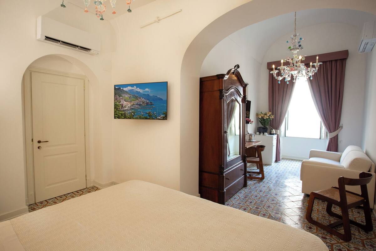 Superior Room, City View | In-room safe, desk, laptop workspace, free WiFi