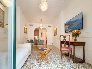 Apartment | Living area | 50-inch LED TV with digital channels