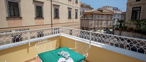 Camera Luxury, vista città | Terrazza/patio