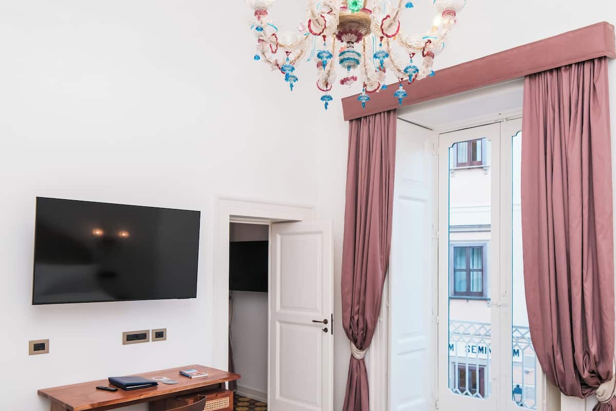 Luxury Room, City View