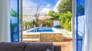 Villa – comfort, bassengutsikt | Terrasse/patio