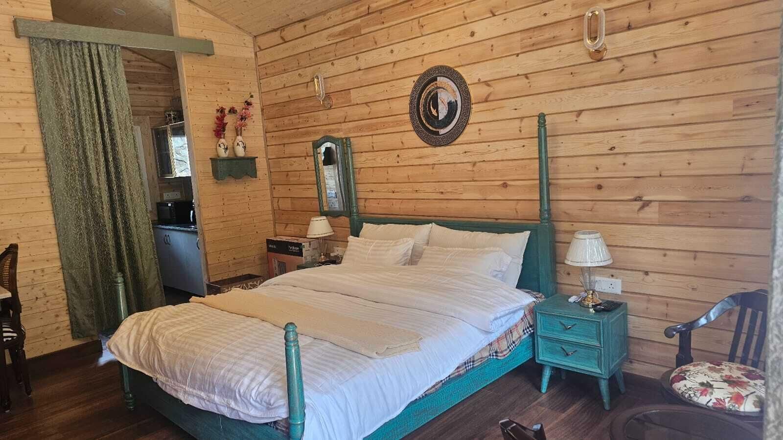Superior Double Room, Mountain View | Desk, laptop workspace, free WiFi