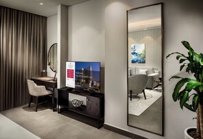 Room, 1 Bedroom, City View (Residence) | In-room safe, desk, laptop workspace, blackout drapes
