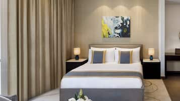 Studiolejlighed (Residence) | Pengeskab på værelset, skrivebord, arbejdsområde til bærbare computere