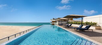 薩迪亞特島千禧公寓